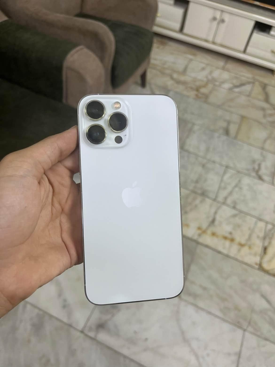 ايفون 13 برو ماكس • ٢٥٦ • بطارية ٧٥%