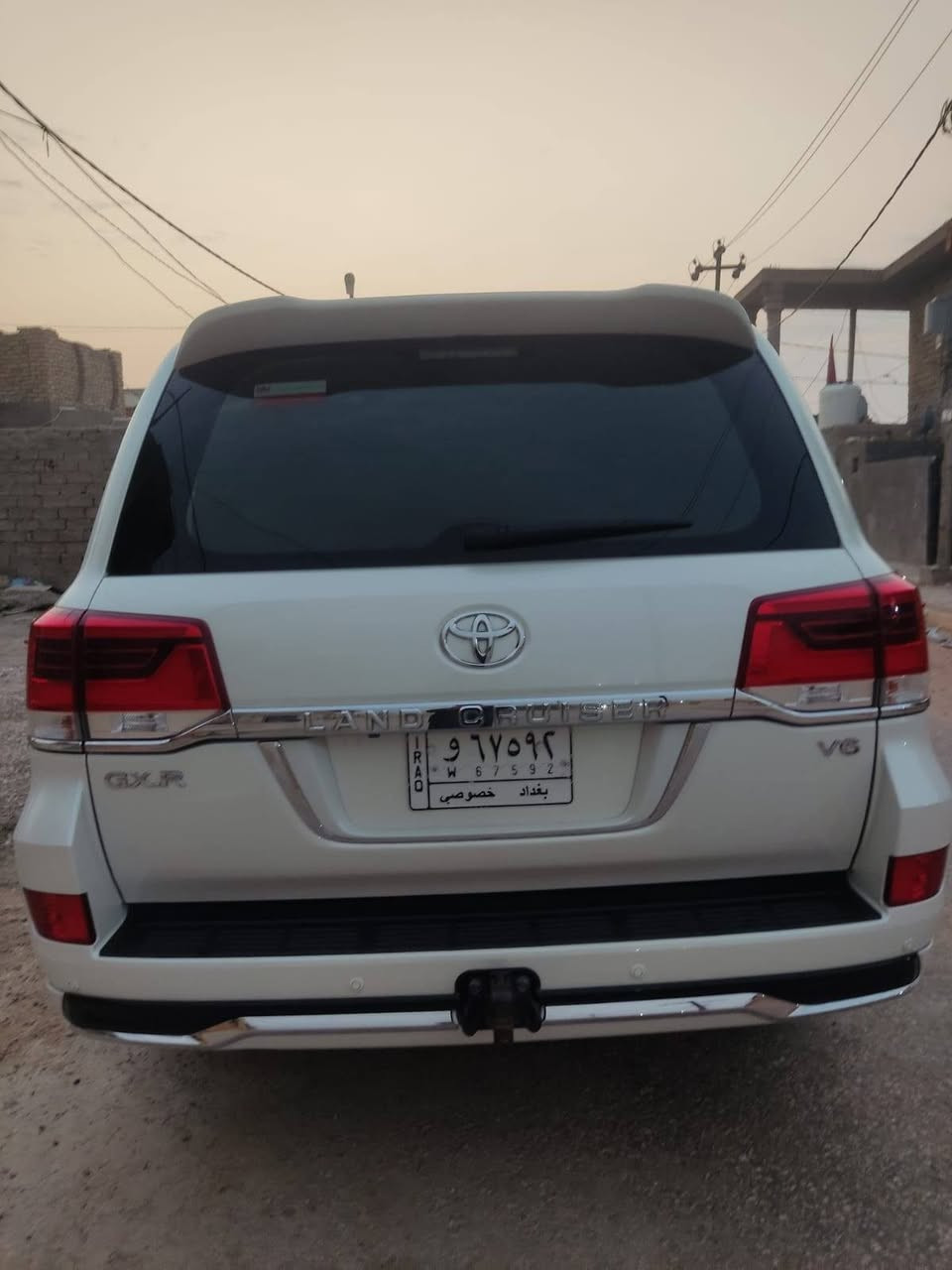 ٢٠١٧ ابريم ابيض رقم بغداد ماشيه ٩٠٠٠٠ شرط سياره كارتون للاستفسار ***********

