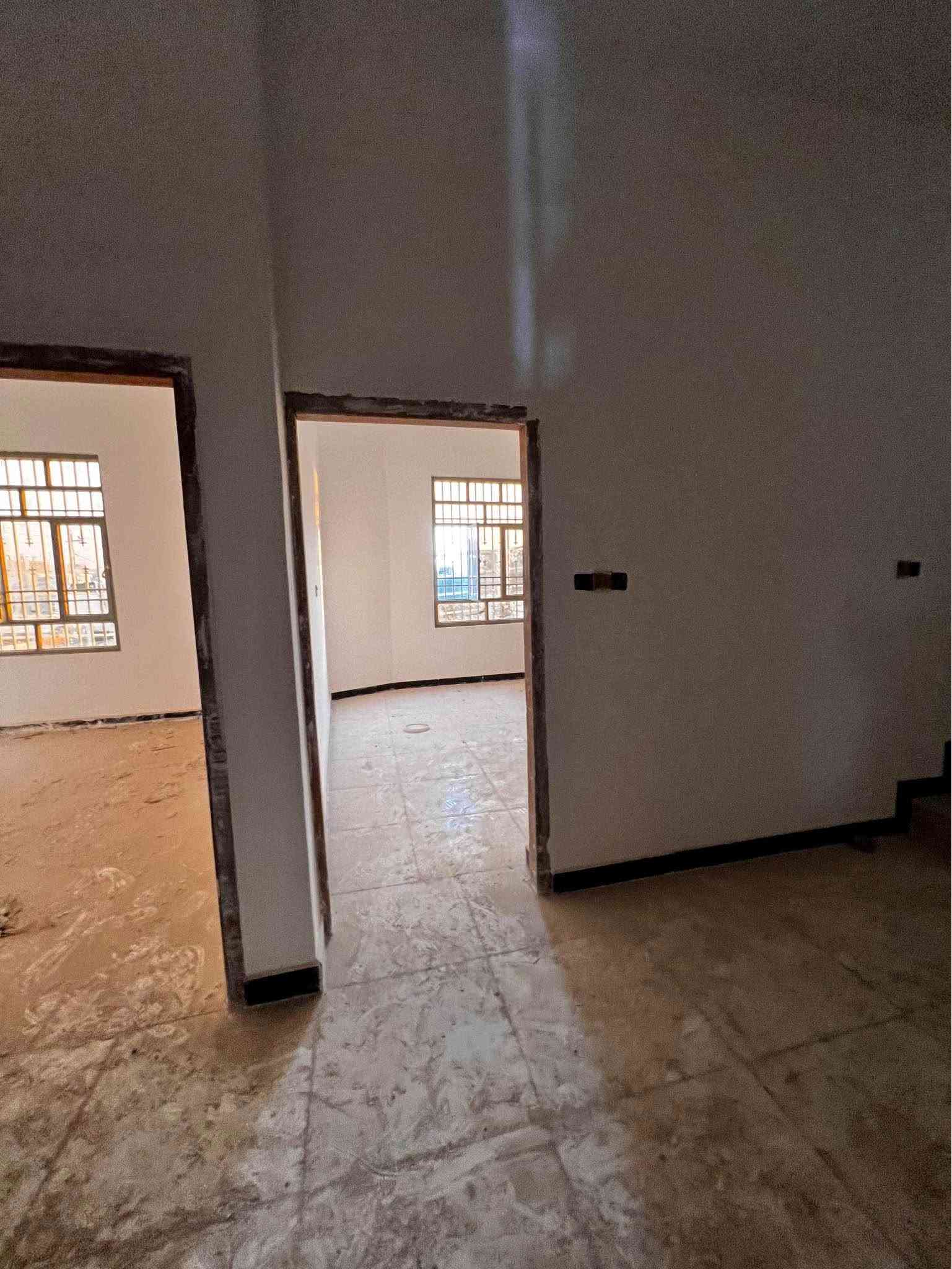 البصرة الصالحية • ١٠٠م • ٤ غرف