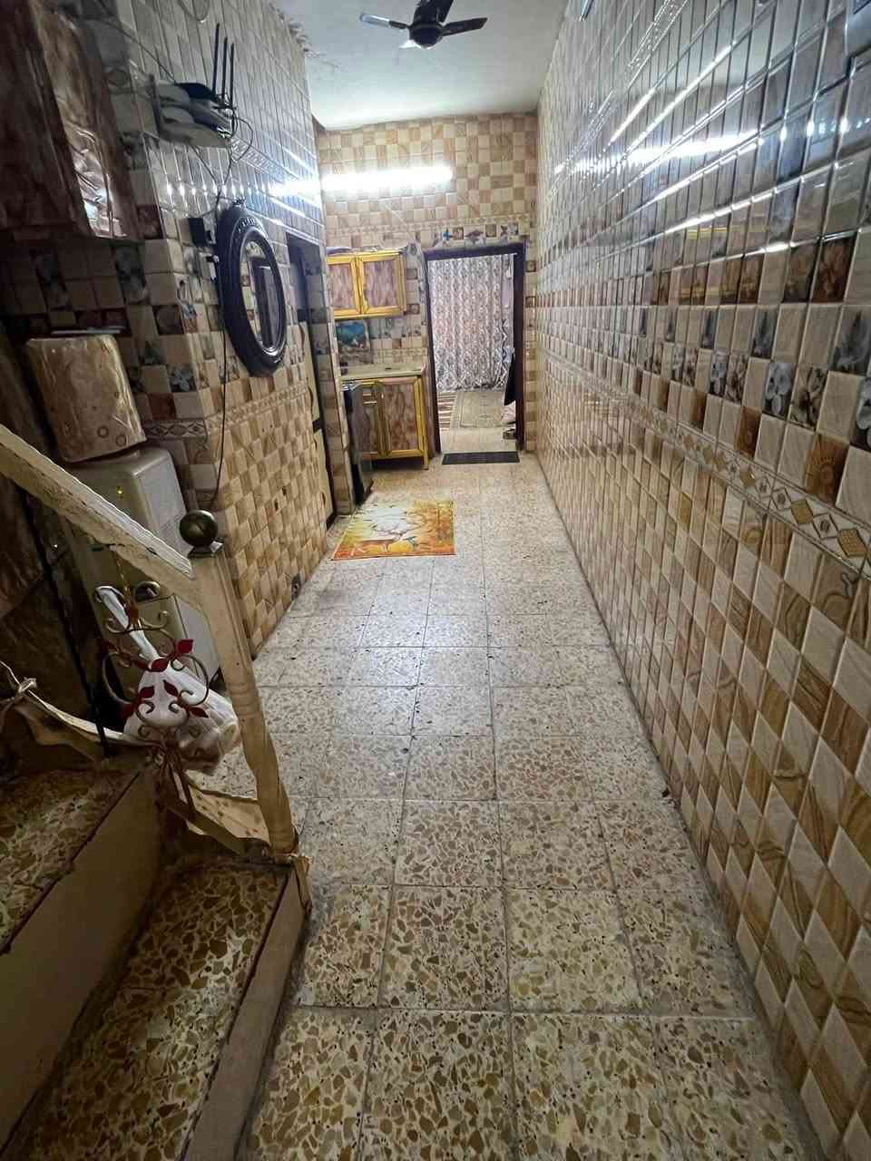 دار للبيع في الشعب قرب مستشفى الزهراء الاهلي نهاية الفورتات البيت طابو صرف المساحة 78 متر يصير فرع مغلق الاستفسار علئ الرقم ***********
