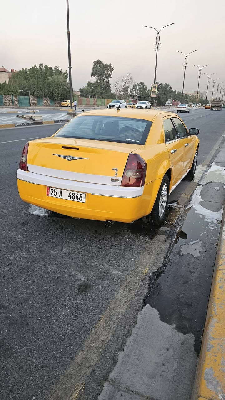 سلام عليكم أوباما موديل ٢٠٠٨ رقم كركوك مميز مصفره هيئة او غرامات مكاني بغداد حي اور مكينه 3500 اصل رقم الهاتف 
*********** ملاحظة السيارة بسمي تحويل ثاني يوم 
بيع فقط السعر 100 $ بيه مجال
