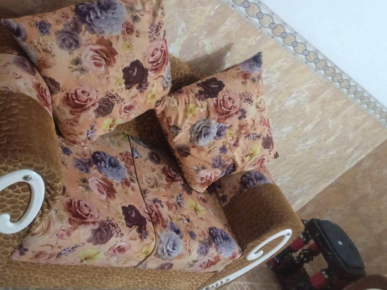 تخم هوه و5ماصاته كزاز وحده منهن كبيره كله بسعر 250 الف وبيها مجال للشراء الاتصال ع الرقم 
***********
