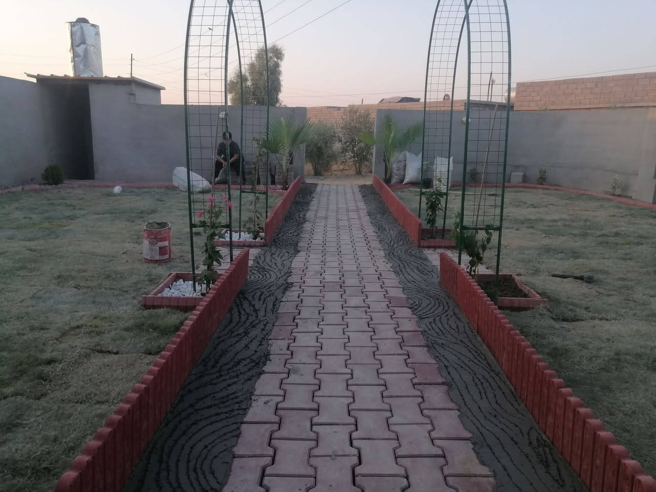 كادر عمل الحدائق. (***********)
🔴مستــــعدون ترتيب الحدائق منزليه وبسعار مناسبه جدا
🛑تصميم و ترتيب الحدائق و المنزليه 💐
🛑زراعة الثيل بكل انواعة (الايطالي والفرنسي و الهند 
🛑زراعة الاشجار 🌱🌿 🌴جميع نباتات 🌹
🛑زراعة الورود 🌹🌺🛑
 🍀📍متواجدون  📞»
🍁🍂━_✘✘_━🍂🍁
✧════•❁❀❁•════✧
الاستفسار  واتساب
***********
✧════•❁❀❁•════✧
