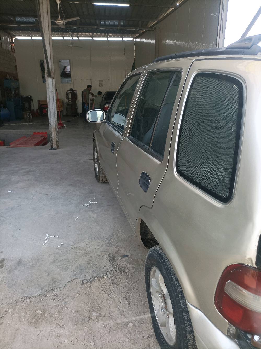 كيه سبورتج موديل٢٠٠٠مكينه وكيراتوتماتيك مكفولا تبريدفول بسمي حله مركز مدينه٤٢$