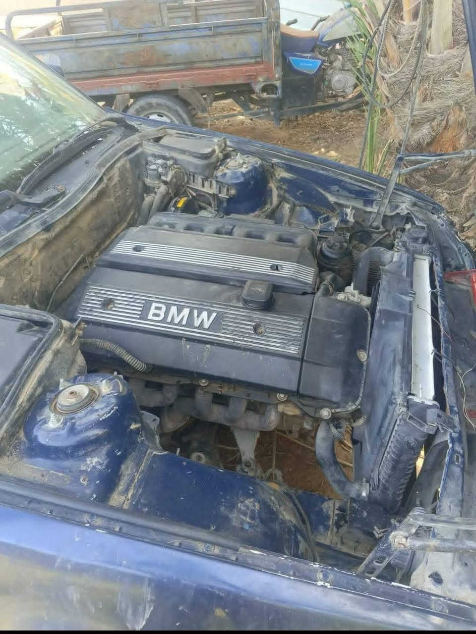 يالله السلام عليكم 
BMW520
مكينه 28مسكر كير عادي 
رقم دوالي وبسمنه
ويل ام
سياره كفاله من ضربه ومن ضبغ سياره جاهزه من كلشي
حداده خلفي ومامي 
كشنات جلد 
البيع وترهم مراوس حسب القناعه
مكاني بصره قرنه ***********/***********
