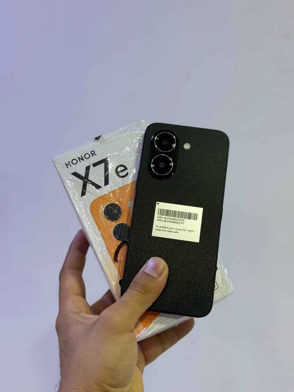 السلام عليكم للبيع HONOR X7e استخدام 5ايام فقط ذاكرة 256 عشوائية 12 جهاز نضافته نفس ماتاخذه من المحل جديد كامل ملحقات الاصليه السعر 265 الف وبي مجال قليل مكاني البصرة *********** البصرة, العراق
