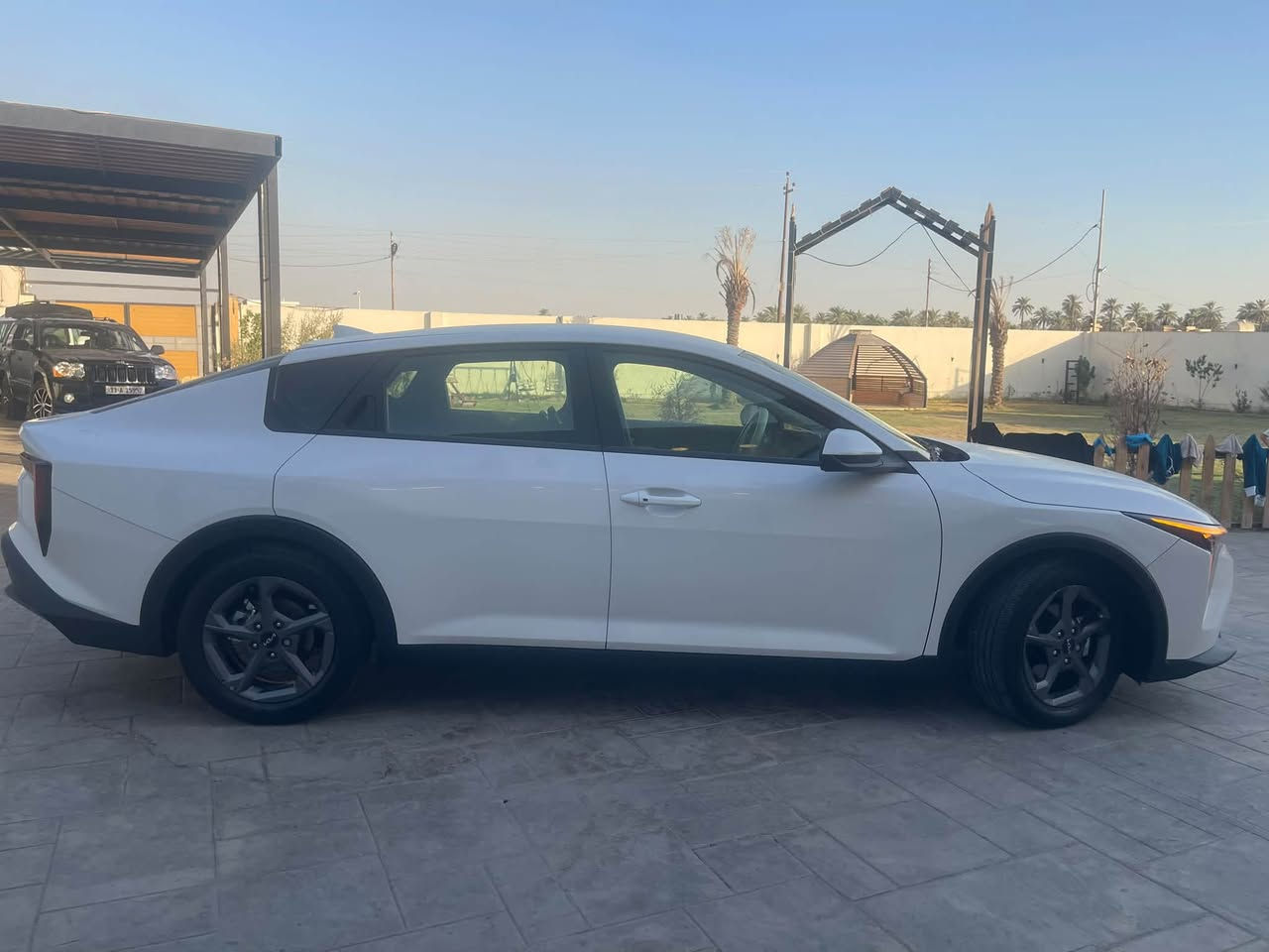 🔥KIA K4 LX 2025 🔥

🚘LX 

🔹 محرك 2.0 لتر

🔹 قير CVT

🔹 شاشة كبيرة

🔹 Apple CarPlay + Android Auto

🔹 كاميرا خلفية

🔹 حساسات خلفية

🔹 تشغيل زر

🔹 دخول ذكي

🔹 مثبت سرعة

🔹 مكيف أوتوماتيك

🔹 إضاءة LED

🔹 جنوط رياضية

🔹 أنظمة أمان ومساعدة للسائق

الحادث / مرفق بالصور 
بنيد بارد فقط بدون فتح 
سيارة شهداء مرقم بغداد باقي سنة
بسمي 
السعر :16600$

🇺🇸 سيارة بغداد 

📍 العنوان: بغداد- العبيدي

📱 واتساب: ***********

نص مكتوب في الصور:
- العودة عالية الدقة 13 / 2
- العودة عالية الدقة 1 / 13
- CARFAX Event 1 09/12/2025 Accident reported with another motor vehicle - Disabling damage reported - Vehicle towed - Front airbag deployed View More Details > Recent Service Highlights Key services performed in the last 12 months Service & Comments Date Oil 09/06/25 Oil and filter changed View > Tires 09/06/25 Tires rotated View > ^ Back To Top chr360.net
- 11:10 Back Lot Details 1/13 360° 2025 KIA K4 LX R Lot # 69551405 | AL - MONTGOMERY | |- / E180 You Haven't Bid Sale Date: 10/9/2025 Sale Time: 12:00 PM CDT Minimum Bid Time Left: 8h 49m Est Retail Value: $22,903.00 Current Bid: $500 Start Bidding