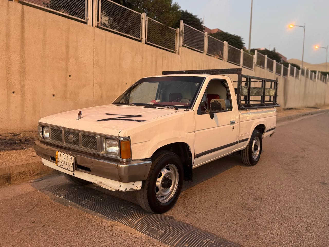 Nissan Z picub 1994
Nissan z naw sur makina gawra 
har hamw gyany ba sharty 10 fitar
ba sharty raqamw ta 2020 tazaya
nrxy 24 $ bo zanyary 
***********
*********** السليمانية, العراق
