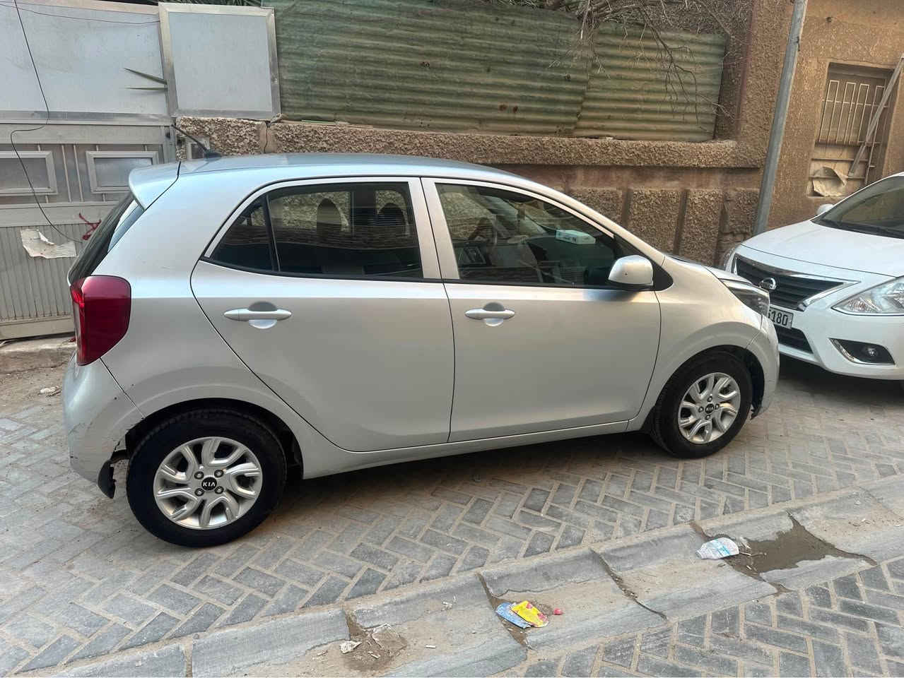 السلام عليكم بيكانتو ٢٠٢٣خليجيه السياره كفاله بيه بس طخات معدلات براد بدون صبغ السياره أخت الزيرو ماشيه ٢٣ ألف حقيقي مكانها بغداد الاعظمية ‏***********‏ المحترم 
كلشي جاهز بيها بحاله الشركه بعدها وبالعافيه على الياخذها السعر ١١٠ بغداد, العراق
