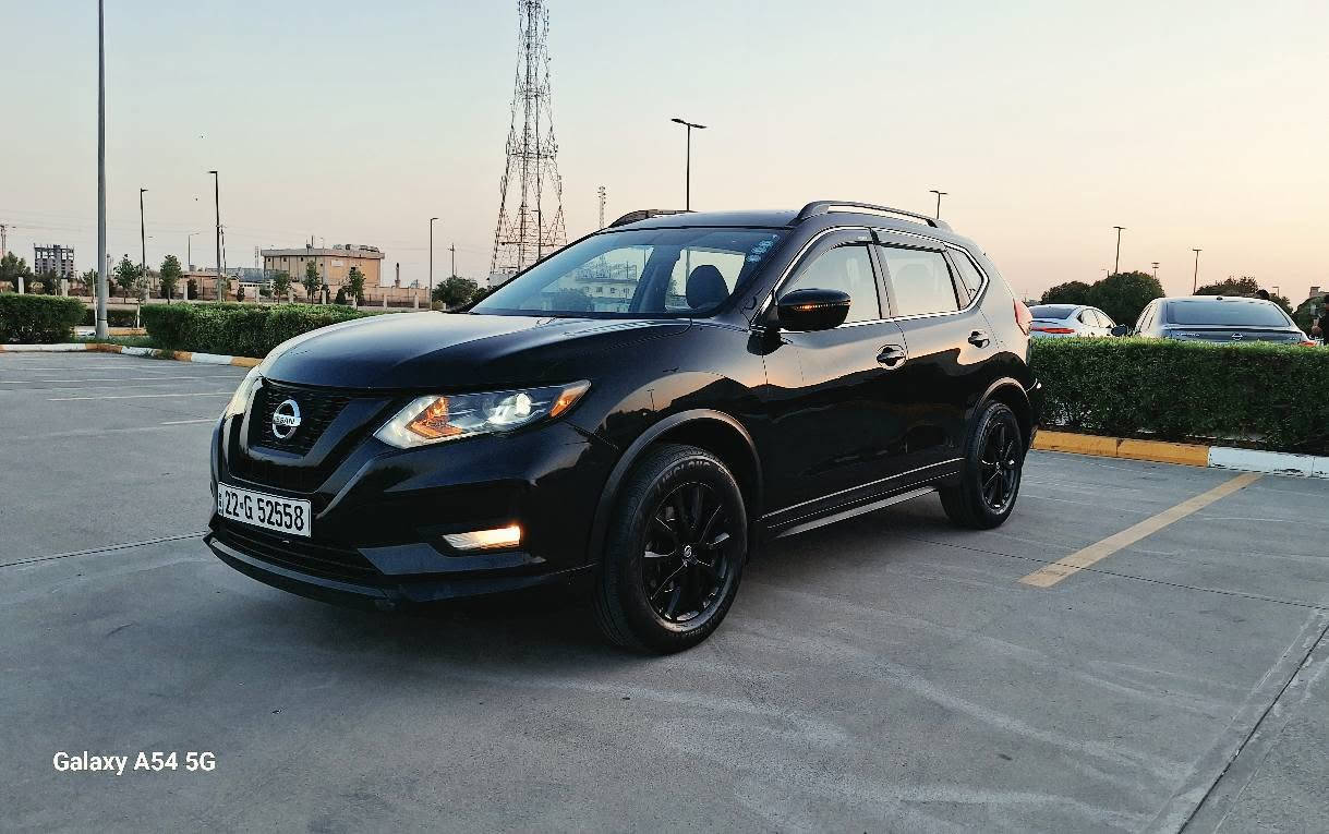 نيسان روگ 2017  SV AWD
Black Edition
فول مواصفات
پانۆراما، کوشین کارەبایی و هیتەر ، ستێرن هیتەر، بصمة و شەغال و شاشه و کامیرا 
بێ بۆیاغ و  بێ ايرباک و بێ پارچە گۆرین.
تەنها دوو بست ساردەکوتی هەیە
مكينة ٢.٥ی ٤سلندر 
تابلۆ هەولێر
موبايل، واتساب، فايبر ***********

xxxxxxxxxxxxxxxxxxxxxxxxxxxxxxxxx

نيسان روگ ٢٠١٧ SV AWD 
Black Edition
فول مواصفات
پانوراما، كشن كهربائي و هيتر، ستیرن هیتر، بصمة و شغال،  شاشة و كامیرا 
بدون صبغ ، بدون ايرباك ، بدون تغير قطع كلها ليبل واحد
بیها شبرین بارد فقط
مكينه ٤ سلندر ٢.٥ لتر
مرقم اربيل جاهز
المكان اربيل

موبایل، واتساب، فايبر *********** أربيل, العراق
