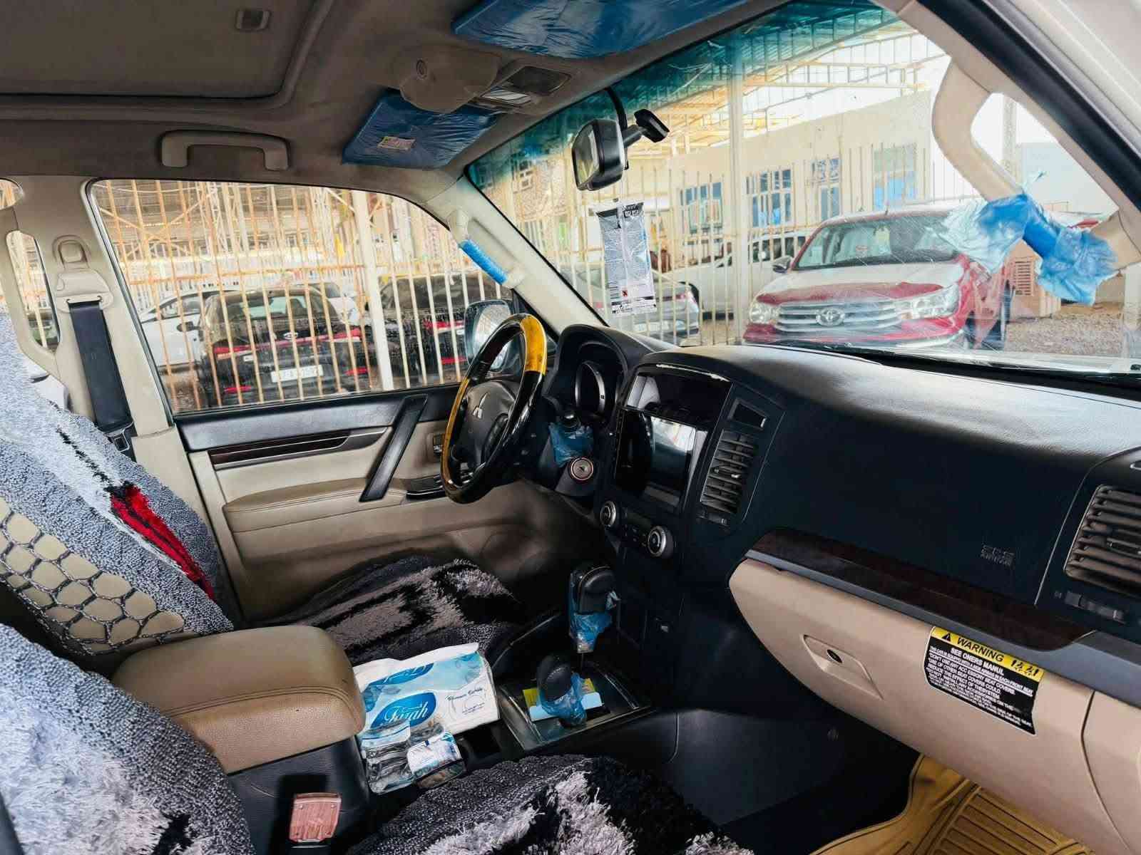 للبيع  ميتسوبيشي باجيرو 2014 خليجي – وكالة الحبتور
🚙 باجيرو 2014 V6 GLS

🇦🇪 خليجي – وكالة الحبتور

🔧 محرك 3.5 لتر V6

⚙️ جير أوتوماتيك

4️⃣ دفع رباعي 4WD

👨‍👩‍👧‍👦 7 ركاب

🎨 اللون صدفي

🌞 فتحة بانوراما

🔘 ويل ألمنيوم

🪜 عتبات جانبية

🔝 روف راك

📺 شاشة وسطية

🎛️ تحكمات بالمقود

🛞 استبنة خلفية

السيارة خليجية، مواصفات GLS، نظيفة ومرتبة.

💰 السعر: [154  "و بيها مجال"]

📞 الاتصال: [***********]
