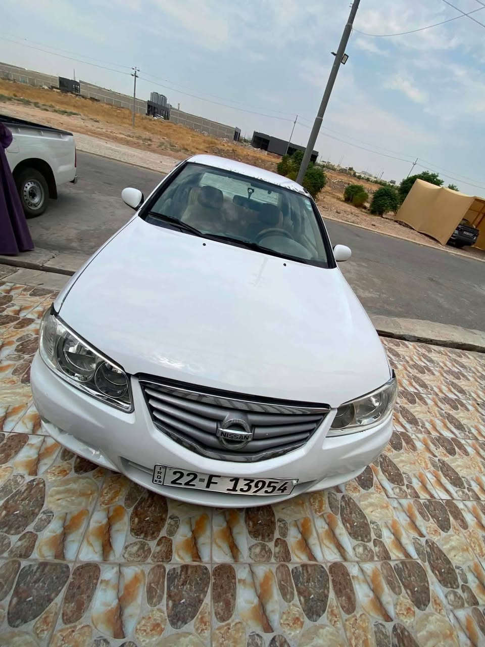 Nissan Sunny 2009 .
***********
نیسان سەنی مۆدیل ٢٠٠٩ یابانی .

٤ پارچەی بۆیاغە . بۆنیت و سێ پارچەی پشتی .
جەمپی پشت و پێشی هەیە .
٢ چامڵغی پێشەوەی تەعدیل ساردیان تێدایە .
ڕەسمی فەحسەکەیم دانایە هەموو شتی تێدا دیارە .

گێڕ و مەکینە و تەبرید بەشەرت بەناوی خۆمە سەیارەکە .

سعری ٧٣$ وەرەقە و کەمەک مەجال
*********** أربيل, العراق
