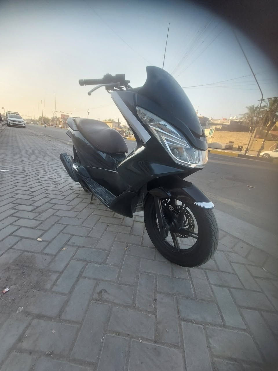 جيل الثاني ياباني مكينه 150مامفتوحه دراجه ماشيه 45-الف حقيقي دراجه جديده حساس ستان حساس زدحام كهربايات كله شغاله مكاني بغدادمدينه الصدر رقمي ***********
