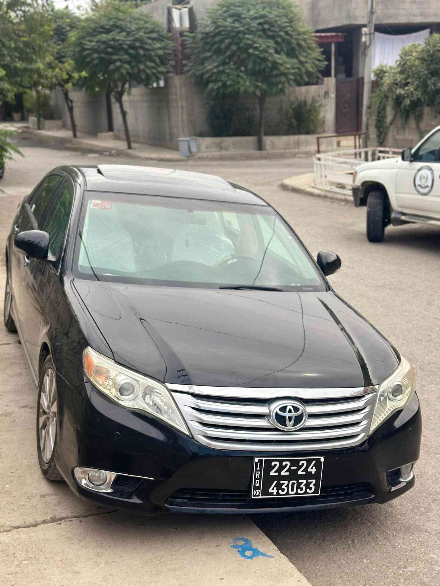 بە ناوی خوای گەورە و میهرەبان 
تۆیۆتا ئەڤەلۆن ٢٠١١ خلیجی فول بەسمە و پەردە و کوشن سارد و گەرم
بێ مەسرەفە  توندو تۆڵە  گێڕ و مەکینە نەکراوەتەوە
- 
دەحم و لێدراو نیە 
شوێن قەڵادزێ
***********
***********

فرۆشتن و گۆڕینەوە بشدار, السليمانية
