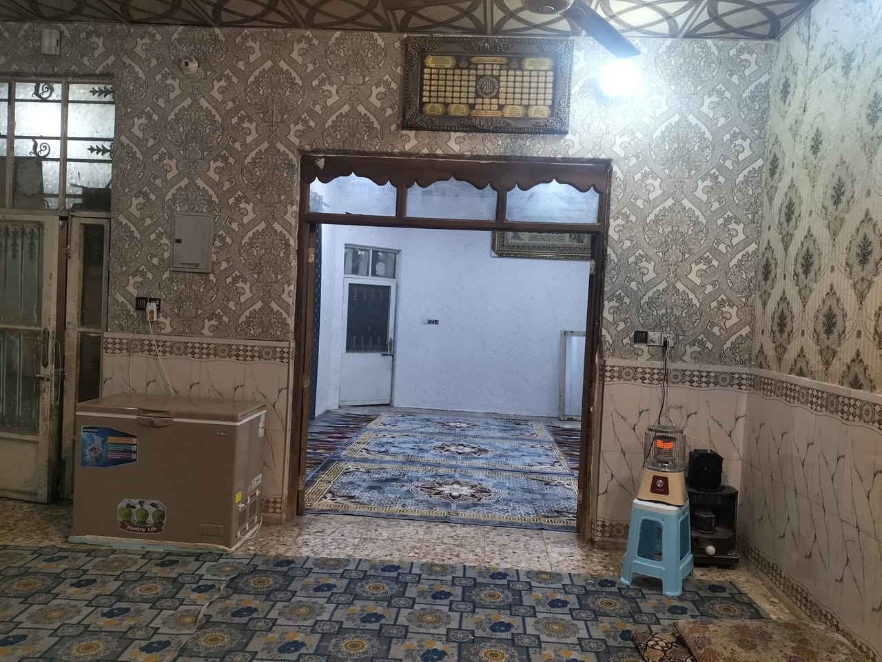 مكتب ولايه علي 

بيت للبيع المساحه 120متر طابو زراعي سند 25 اقرار محكمه مرقم بلديه 
البيت فارغ حاليا تستلم مباشر 

الاساس والسقف صب كونكريت مسلح بنيان طابوك كاشي سيراميك 

يتكون من غرفه وصاله واستقبال ومطبخ وصحيات داخليه وخارجي وصاله بالطابق الثاني تصلح غرفه 

العنوان البراكيه شارع المطار القديم قرب صيدليه صفا عبد الرضا 

السعر المطلوب 35مليون وبي مجال 

للاستفسار اتصال أو واتس اب 
*********** ابو علي 

*********** علي العبدلي
