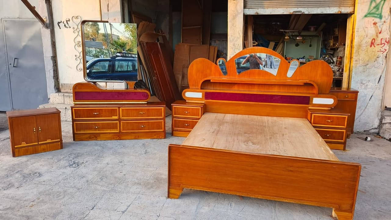 ملحقات غرفة بدون زاوية نظيف جدا شغل ثقيل السعر ١٤٠
الرفاعي قرب نفق الصحة
***********

