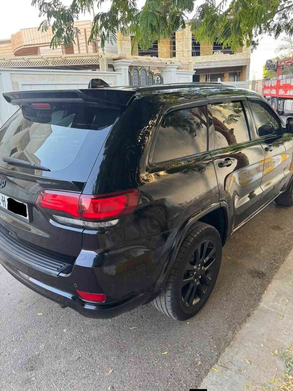 جراند شيروكي • ٢٠١٩ • رقم بغداد