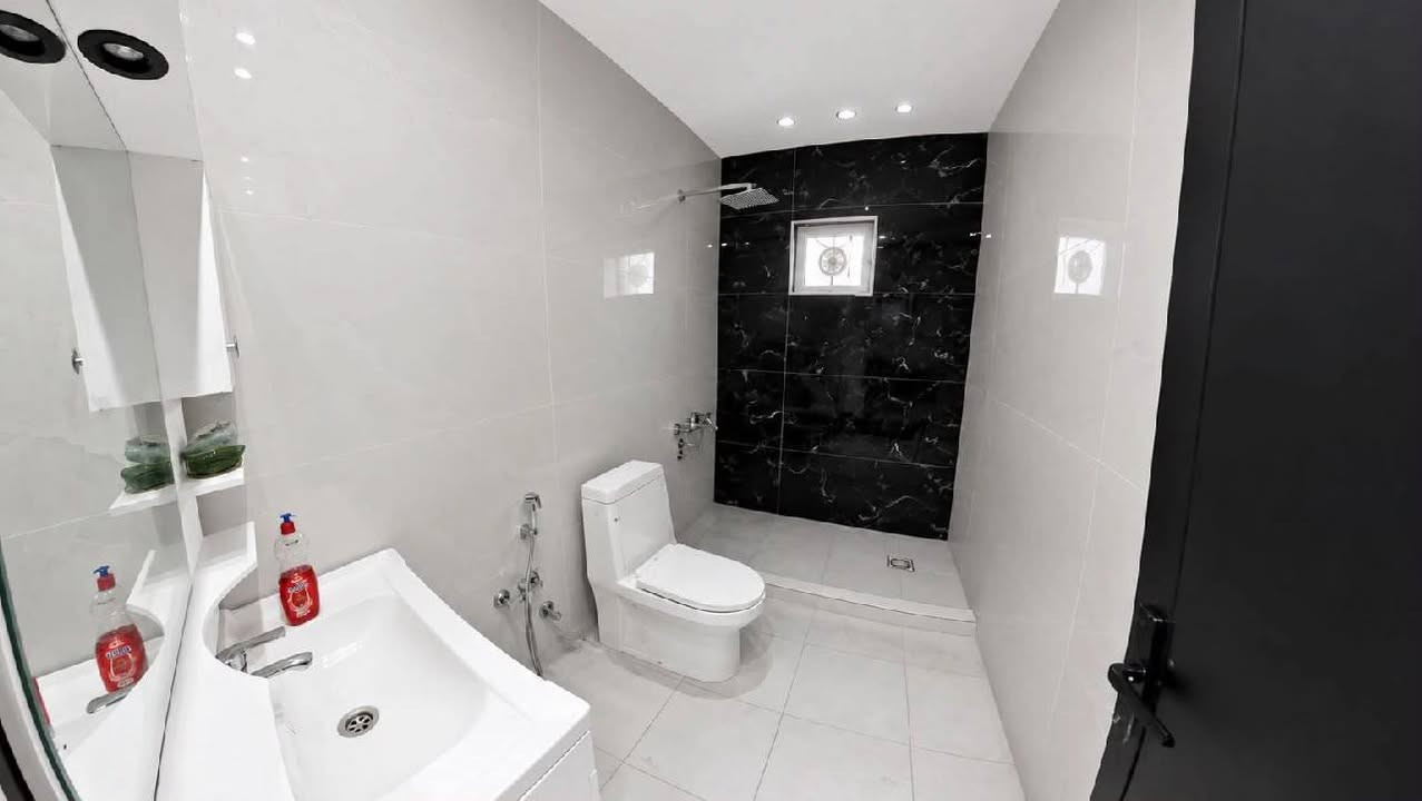 مزرعة للإيجار اليومي 🏡🌳
📍 الموقع: بغداد – الدورة – البوعيثة

✔️ أجواء هادئة ومناسبة للعوائل والشباب

✔️ مساحة واسعة وخدمات متوفرة

✔️ مثالية للراحة والونسة

📌 للحجز والاستفسار يرجى الاتصال أو المراسلة على واتساب: 

***********

 موثق في تطبيق اجرلي لسياحة المزارع في العراق 🇮🇶
