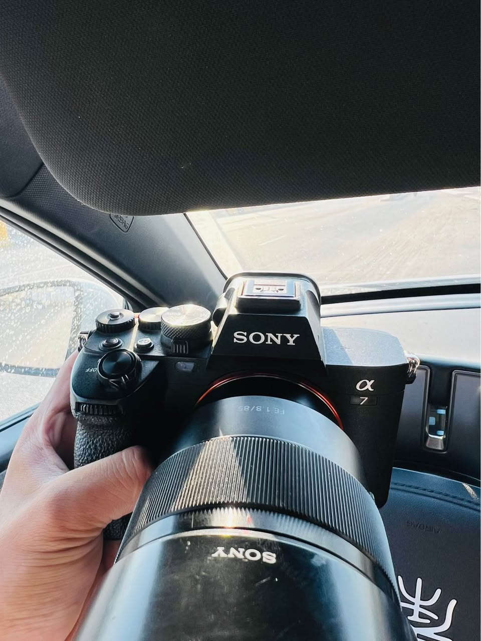 📸 معدات تصوير للبيع

• كاميرا Sony Mark IV
• عدسة 85mm f/1.8
• مثبت DJI Ronin Mini 4
•رام ذاكرة SanDisk سعة 128GB + 64GB

✨ المعدات بحالة جيدة ومناسبة للمصورين والمهتمين بالتصوير.

📩 للاستفسار عن السعر والتفاصيل، مراسلة خاص

***********📞 السماوا, المثنى
