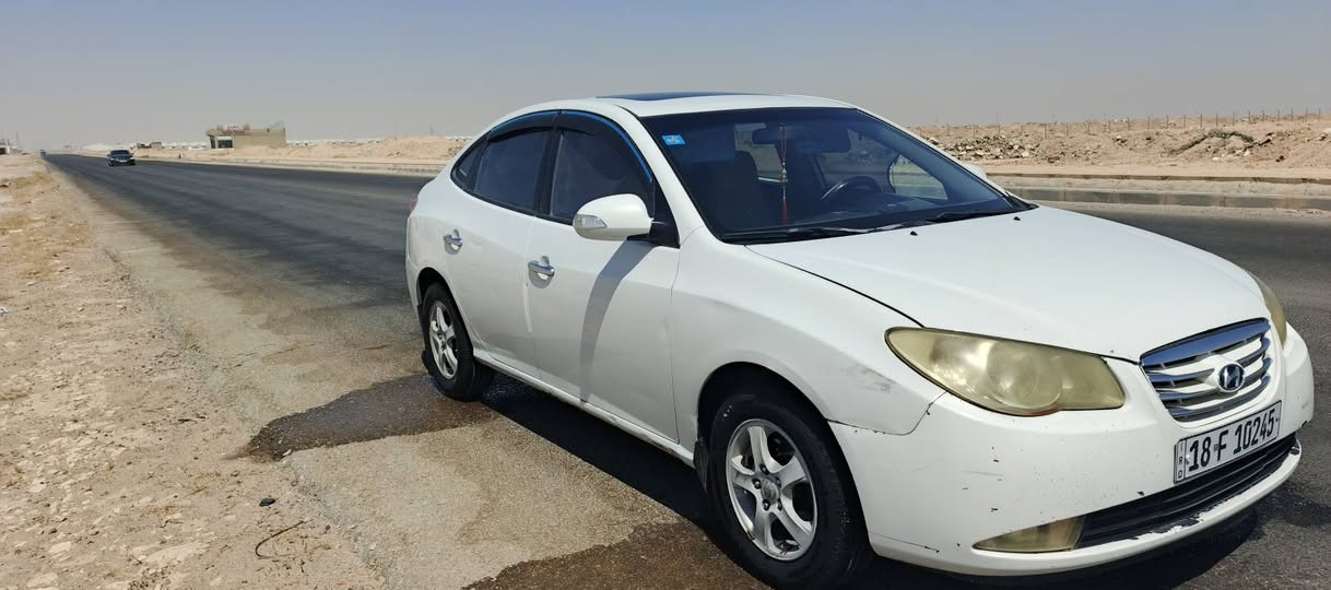النترا للبيع موديل 2010 بابل رقم إنكليزي باسمي 
بيهة قطعتين الجاملغ الأمامي والجاملغ الخلفي وربع من البنيد حدادية جديدة تخم تاير ستوني شادة فتحة سقف تحكم ستيرن اشاير بل المري محرك 1600 دكشن عالي تبريد خير من الله السعر 100 وبيعة مجال بسيط للشراي مكاني النجف الاشرف للاستفتار الاتصال على الرقم ***********
