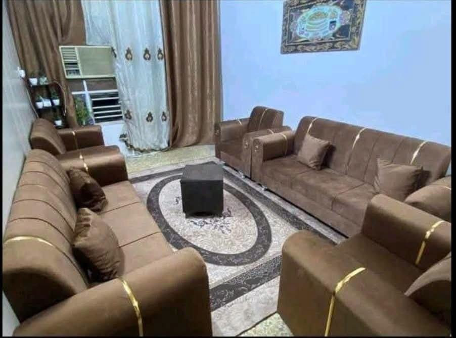 تخم بطه • قماش قديفة • خشب روسي