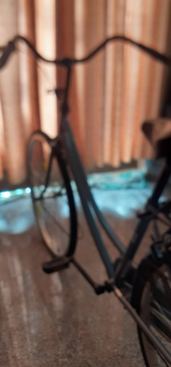 السلام عليكم بيسكل للبيع  موز 
حجم 26 موديل 22  شركه بيدي  
الاستفسار علی هاذا الرقم ***********
