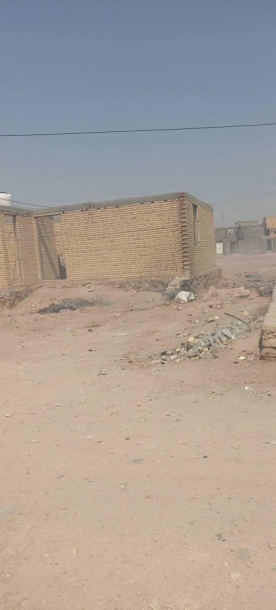 بيت اللبيع هيكل متكون غرفتين وصاله و مطبخ المساحة 340 المكان البو حجر  سعر خاص ستفسار ***********
