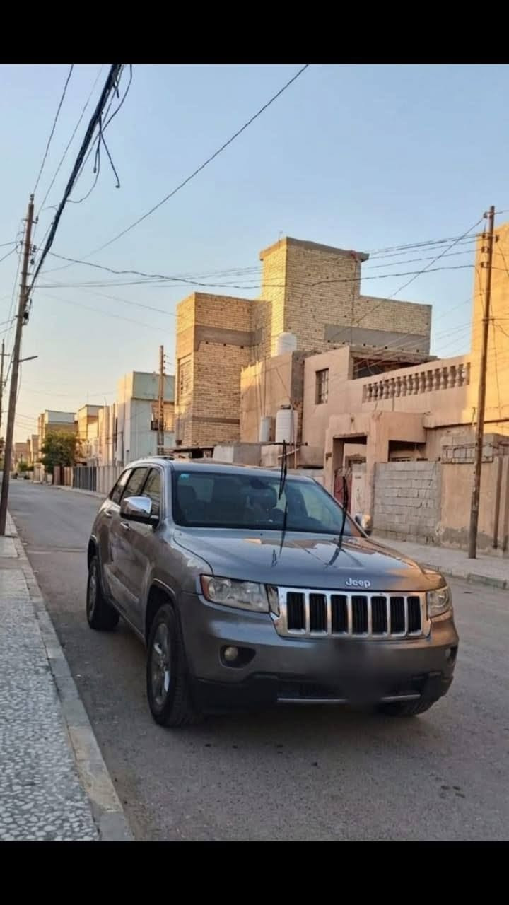 السلام عليكم
جيب موديل ١٣فول ٦سلندر بغداد بسمي هزه وسنويه جديده 

جاهزه ١٠٠/١٠٠
ماشيه ١١٣ مايل

سعره ١٣٥ وبيه مجال 

صدر خلفي امامي جديد 

تخم تاير  منظومه تربريد جديده 

محرك وكير شادهن جديد

أي استفسار ***********اتصال ويوجد بي واتساب مكاني بغداد الدوره @
