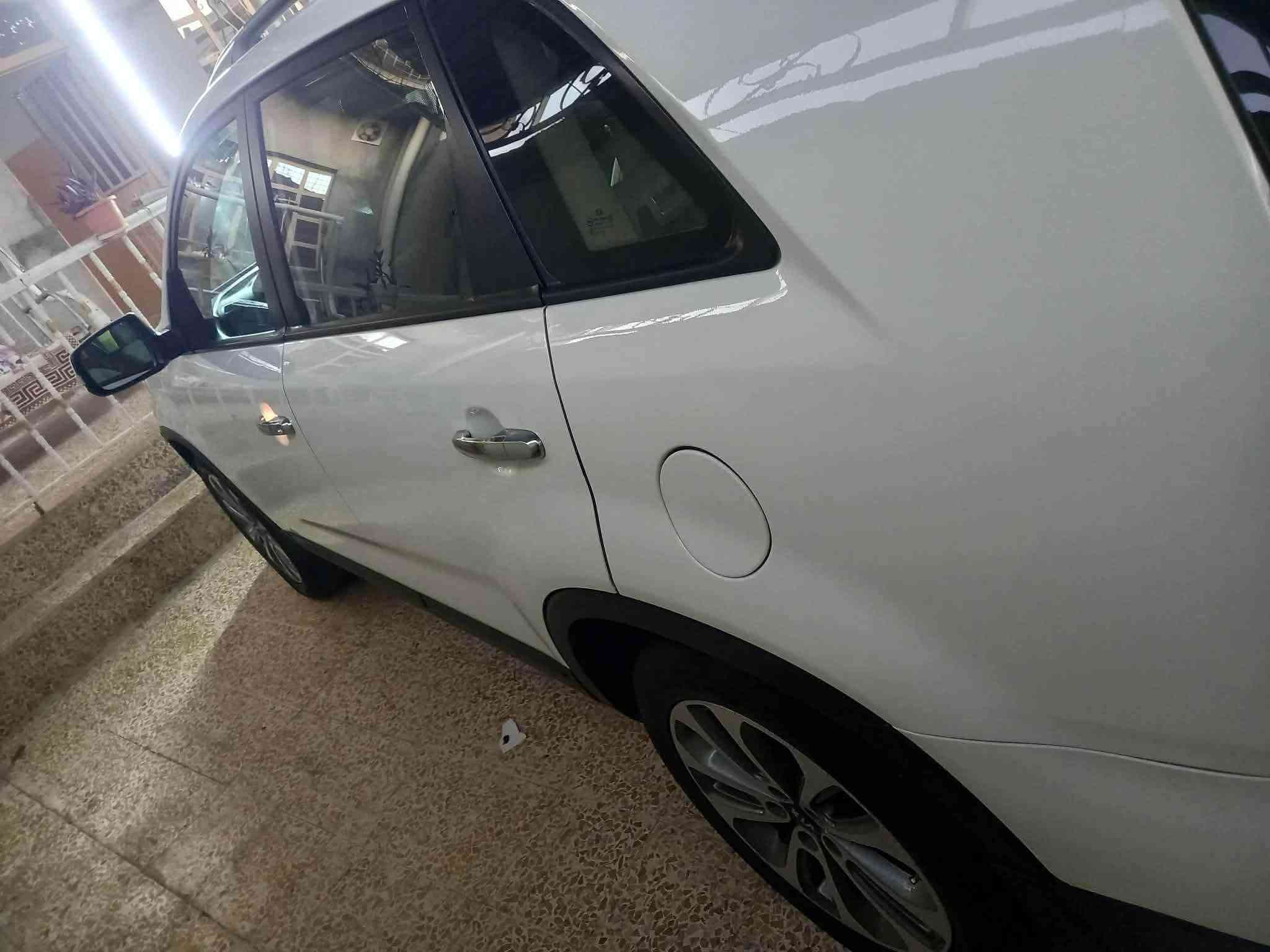 سورينتو للبيع ٧ راكب  موديل ٢٠١٤  هزة جديد سنويه جديدة السياره باسمي بدون صبغ قبغ الصندوق بس شويه بي بارد بس السعر ١٥٠ 
***********
***********

