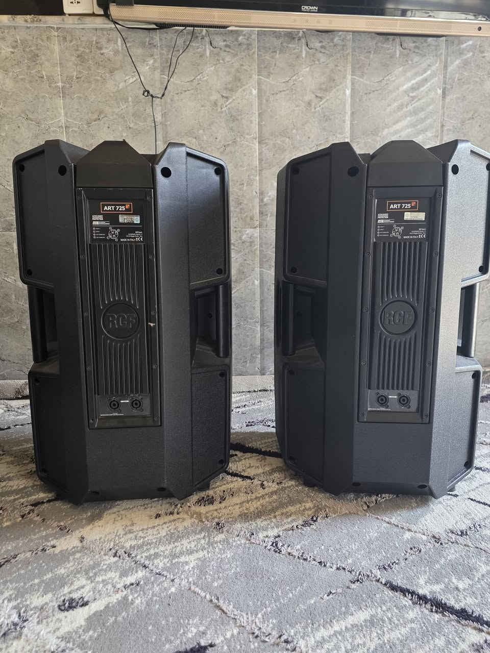 تم اعادة نشر بسبب وعود الكذب 
زوج سماعات Rcf725mk4 ايتالي الاصلي مستعمل فقط حفلتين 
للتواصل ***********
***********
