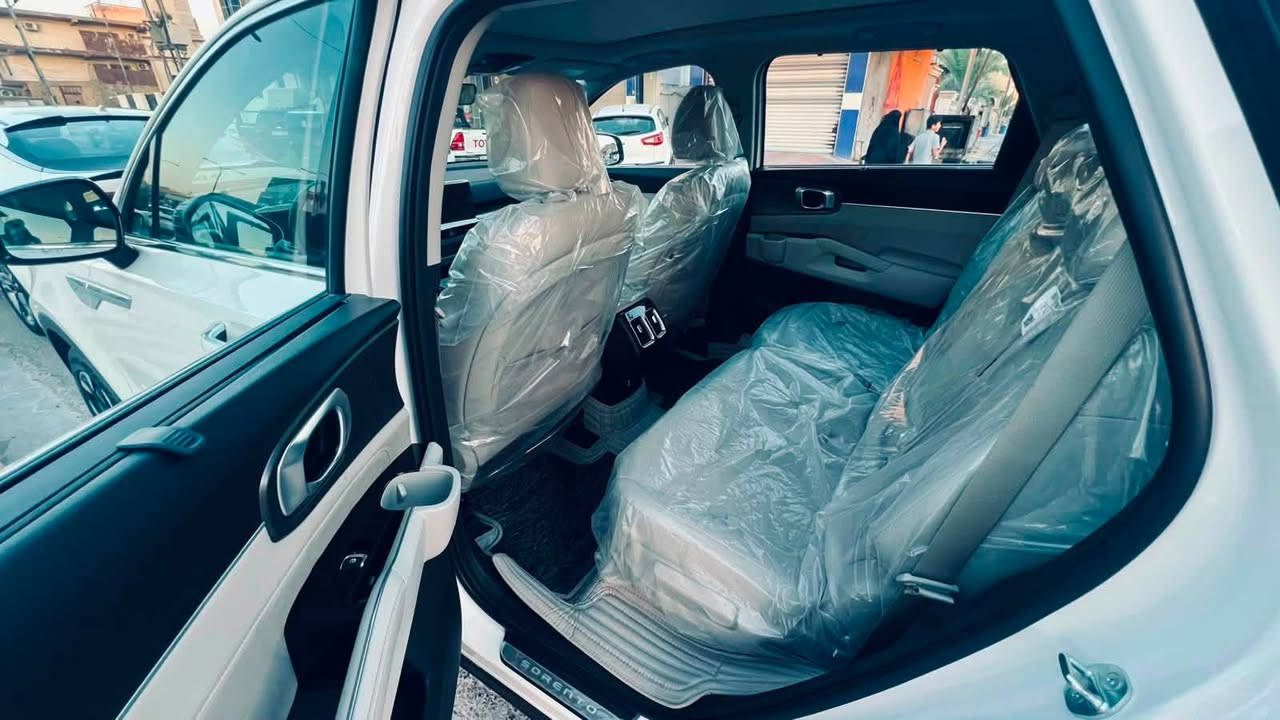 سورنتو موديل 2025 '6سلندرخليجي مكفوله بأسمي فول مواصفات كشنات جلد تدفئه تبريد. مغلفه السياره داخل وخارجppf ماشيه 39 السعر 315ورقه
***********
***********
