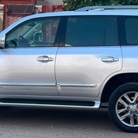 لكزس LX 570 • موديل ٢٠١٢ • ماشيه ١٤٤الف