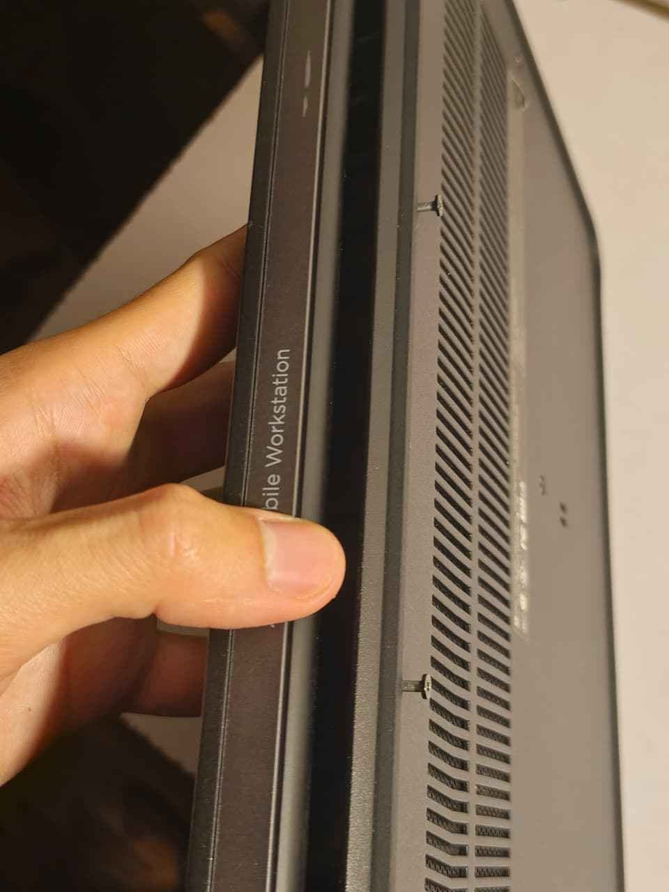 ZBook 15 G3 • كوادرو M2000M • SSD 256GB