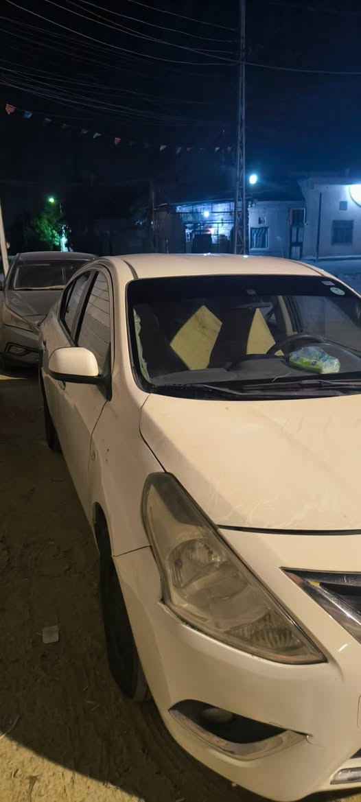 نيسان صني للبيع موديل 20 رقم اربيل منتهية السنوية ب٢٥ شهر ال١١ باسم شركة اكرم احمد عبد الرحمن عندي وكالة باسمي ما بيها ضربة قوية بيها دحجات بس بيها حالوب 
ماشية ١٨٩ الف مكينة تبريد كير كله تمام 
حدادية 60الى 70بالمية السعر ٨٥ ورقه
موجودة في البصرة ـ أبي الخصيب 
***********
