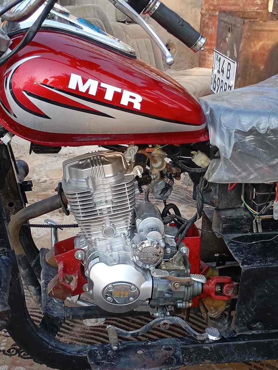 السلام عليكم اخوان ستوته للبيع  MTR رقم باسمي الستوته تعمير جديد محرك جديد مامفتوح اكسن لطش جديد صدر كامل جديد نكره سلف ستوته جاهزه من كلشي سعره مليون و 400. 1400 عنوان بصره ابو الخصيب ***********
