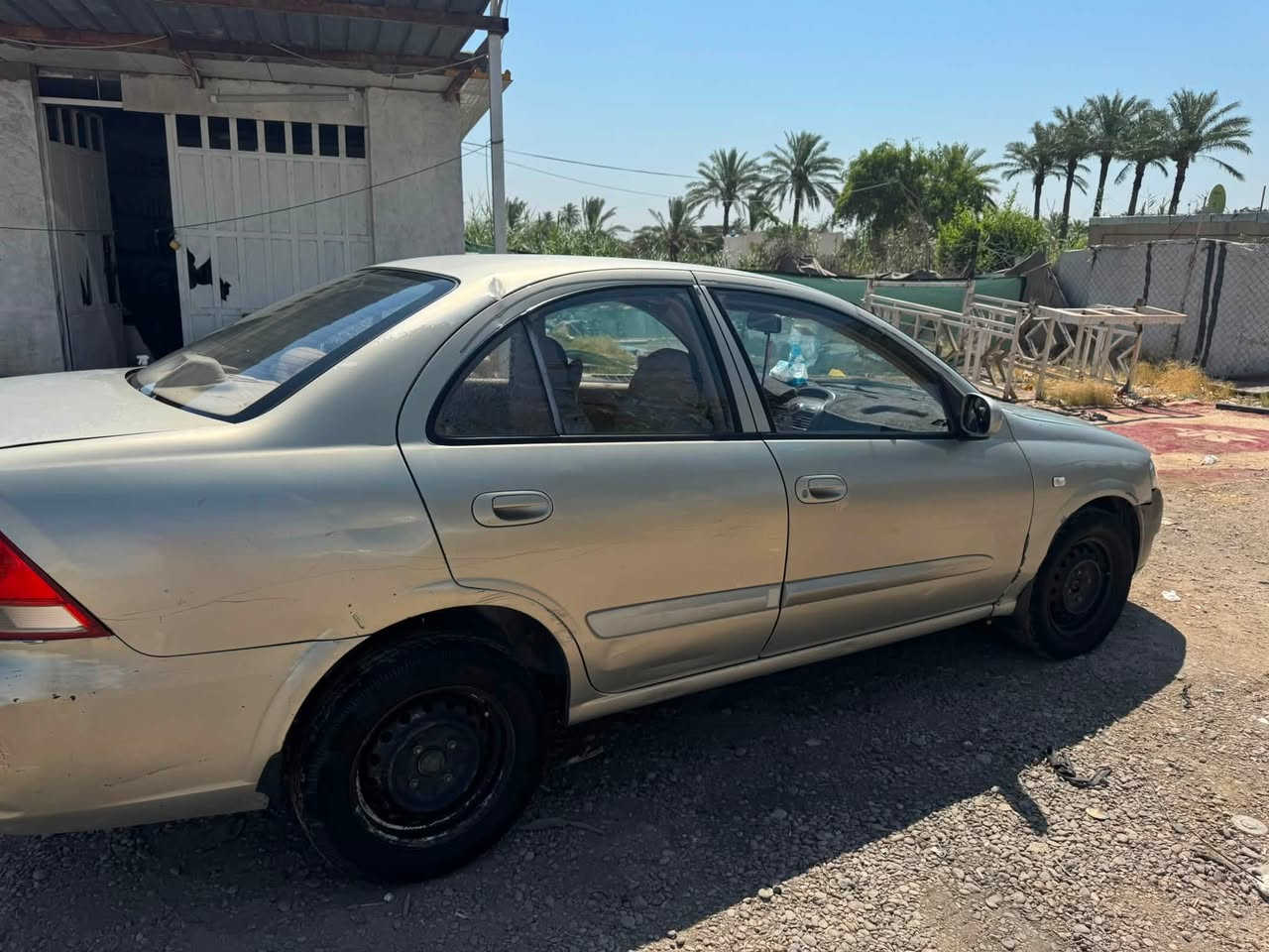 نيسان سني ٢٠٠٧ رقم بغداد بسمي تبريد محرك خير من الله كير بدلت دهنه صارت بي صفنه بل تنميره ٣ ضررها جاملغ وبنيد السعر ٦٨ وبيه مجال رقم ***********
سياره مال فقير يعيش عليها
