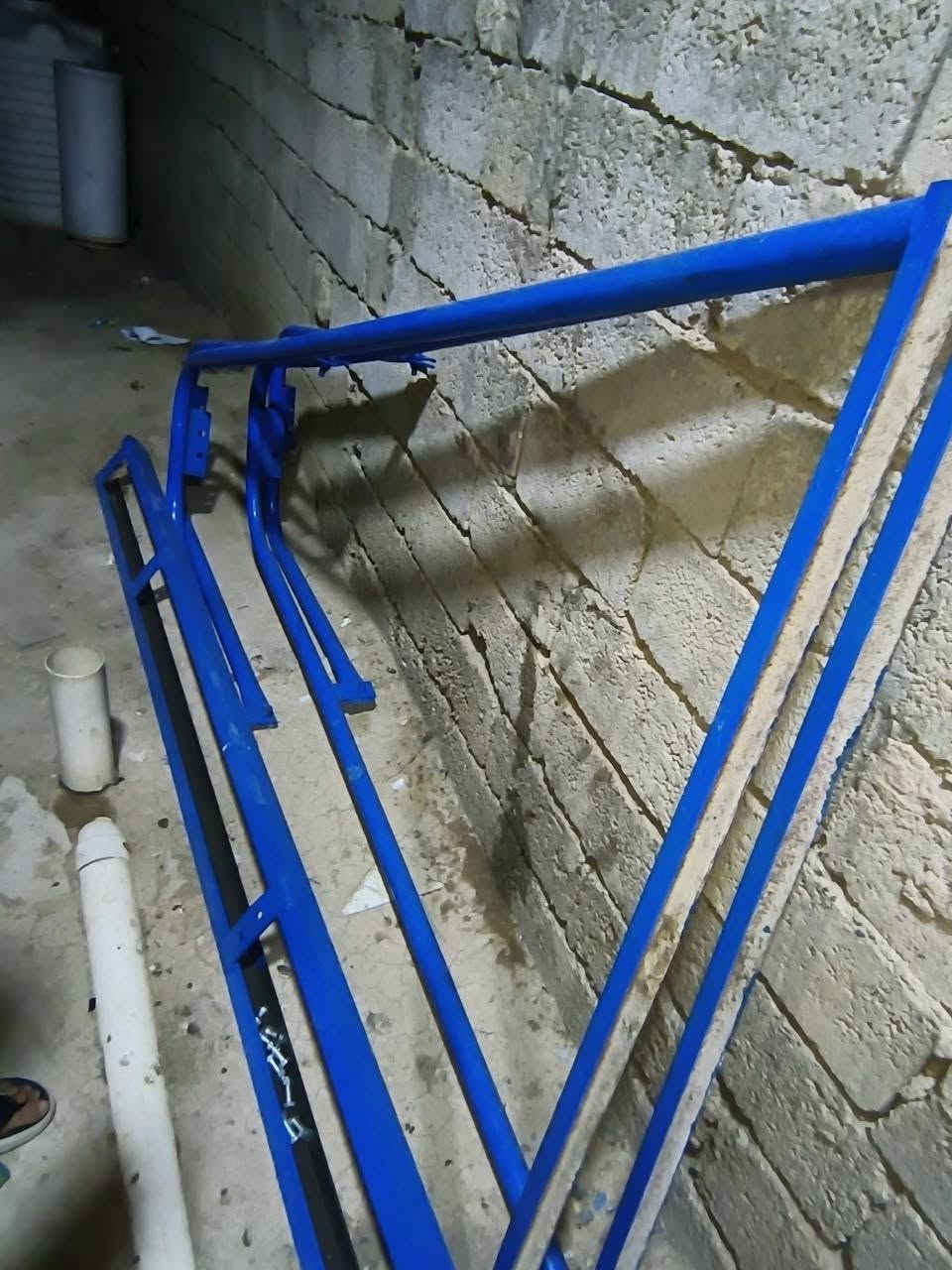 شباب ونج يطالي للبيع ويه 3عرباين لحديد لثغيل شباب لونج نضيف ولعرباين تفصال جديد حته بعدهن مالحمهن مال ونج شباب ونج ىايده 1050وبي مجال لعنوان بغداد لرقم ***********
