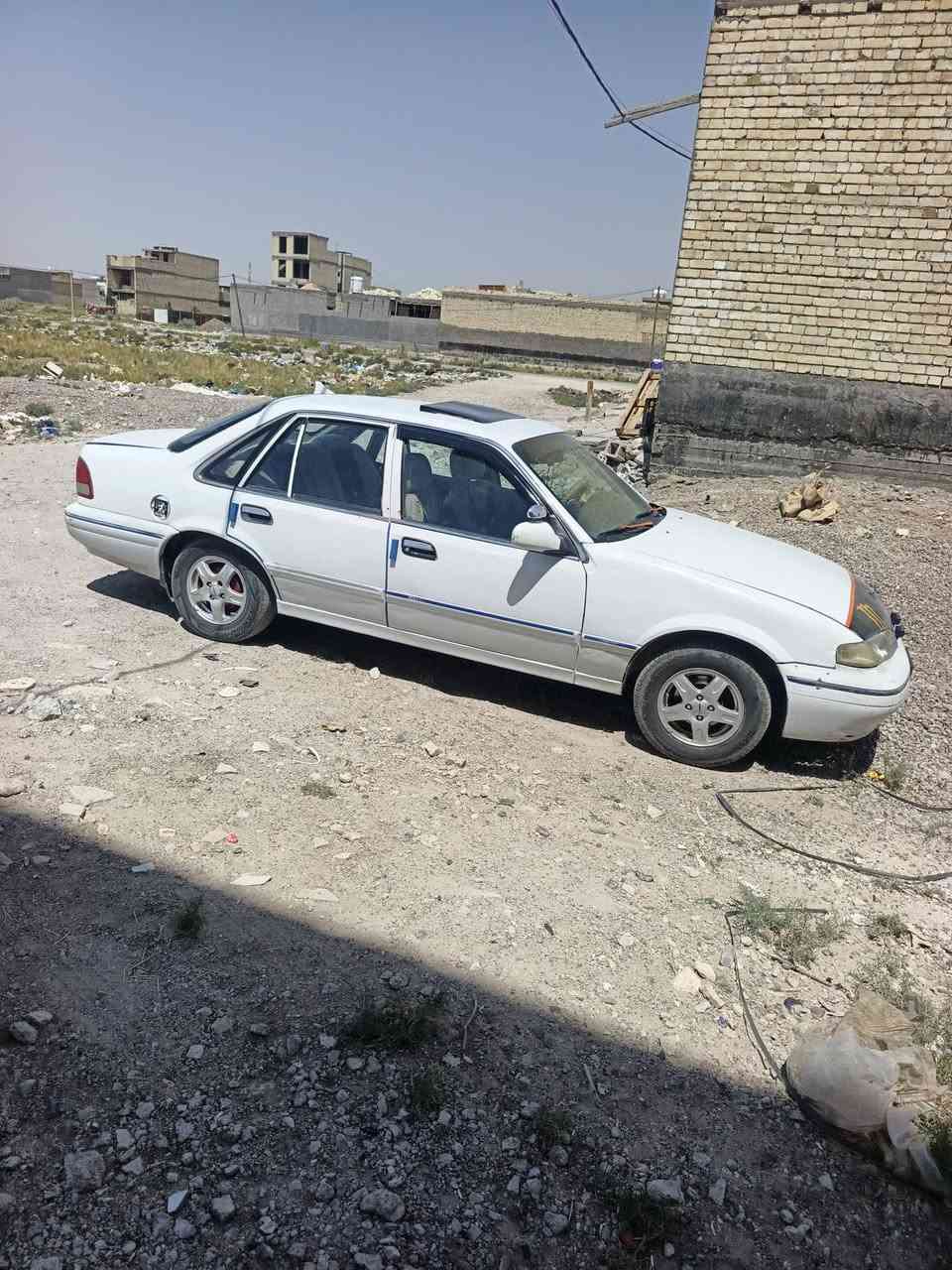 السلام عليكم لبيع ابرنس موديل 96رقم انكليزي بسمي 
محرك 2000مفتوح كير عادي كهربايات كله شغاله 
تخم تاير تبريد شغال 🥶سنويه 32 مكان السياره بغداد 
الاستفسار *********** 28 بيهة مجال بسيط
