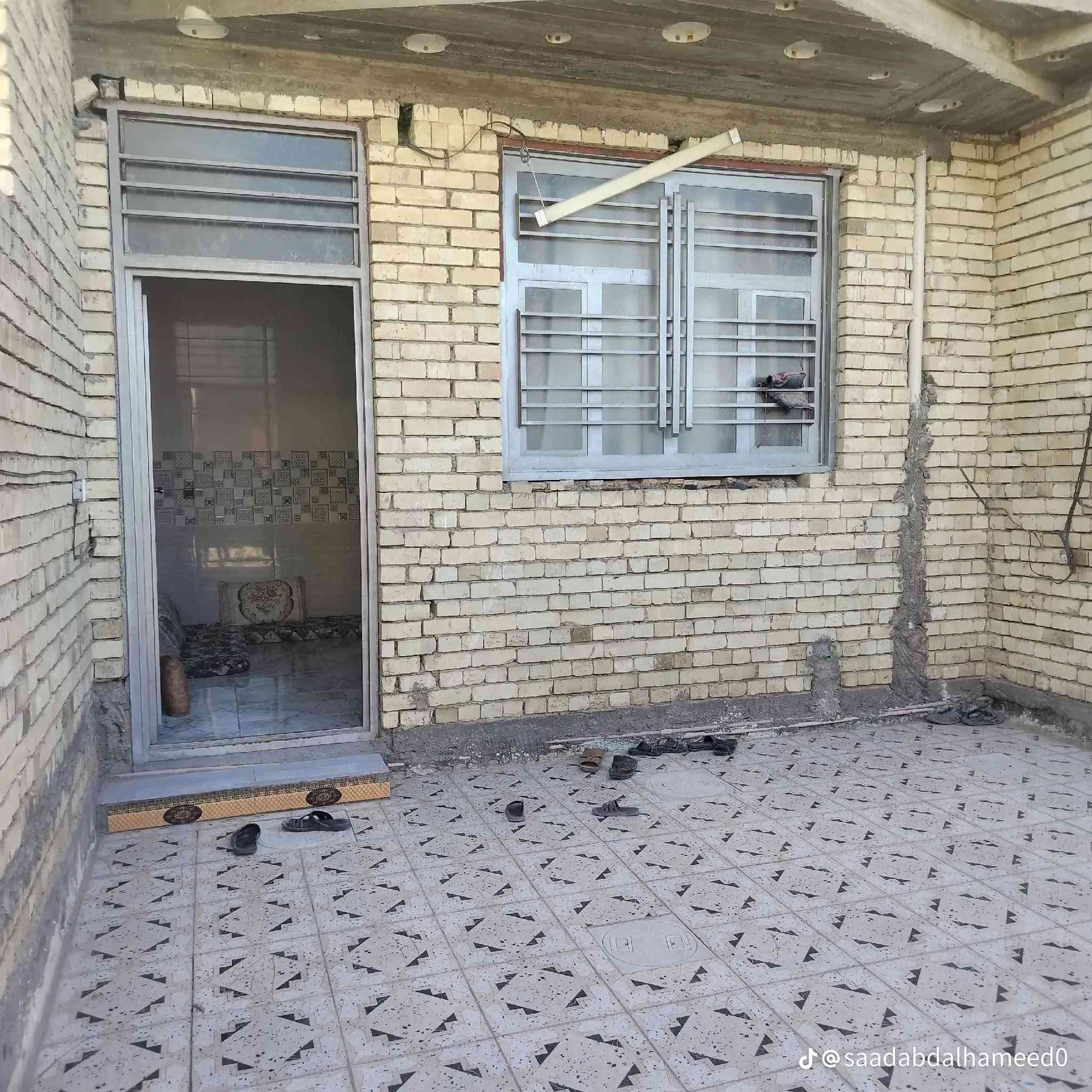 للبيع
بيت 250متر للبيع
العنوان/الفلوجة حي الجغيفي الثانية
خلف سياج المقبره مجاور جامع برالوالدين
التفاصيل:5غرف نوم وصالتين ومطبخ واستقبال
وحمام عدد2 ومنور عدد2
ارضية بورسلين،
نقص واجهية ما مشتغليها
وجه 12 ونص متر
نزال 20 متر
بناء سنة: 2020
طابو زراعي صرف تحويل مباشر
شارع 10 متر
السعر/ 135 مليون وبي مجال
لتواصل خاص او الأتصال على الرقم ***********
