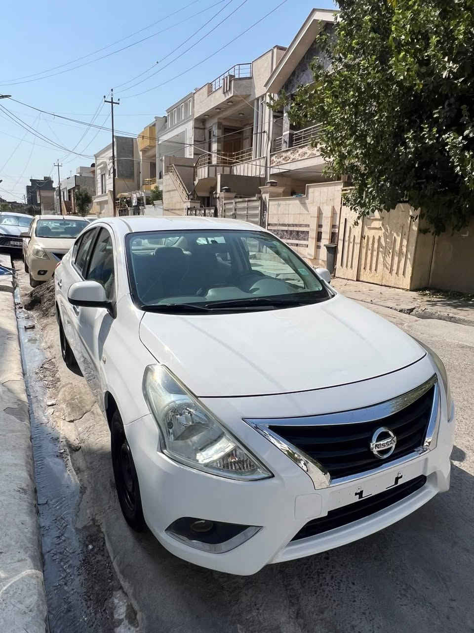 نيسان لاكشيمباي موديل (٢٠٢٠)بي سبوغة سي جيگاي ساردةكوتة (***********)  بي زوري رةقةم سةنةوي نوية جوارتاي نوية تبريد مةكينة گير بةشةرت جركةي تيدانية كاميرا و شاشةية أربيل, العراق
