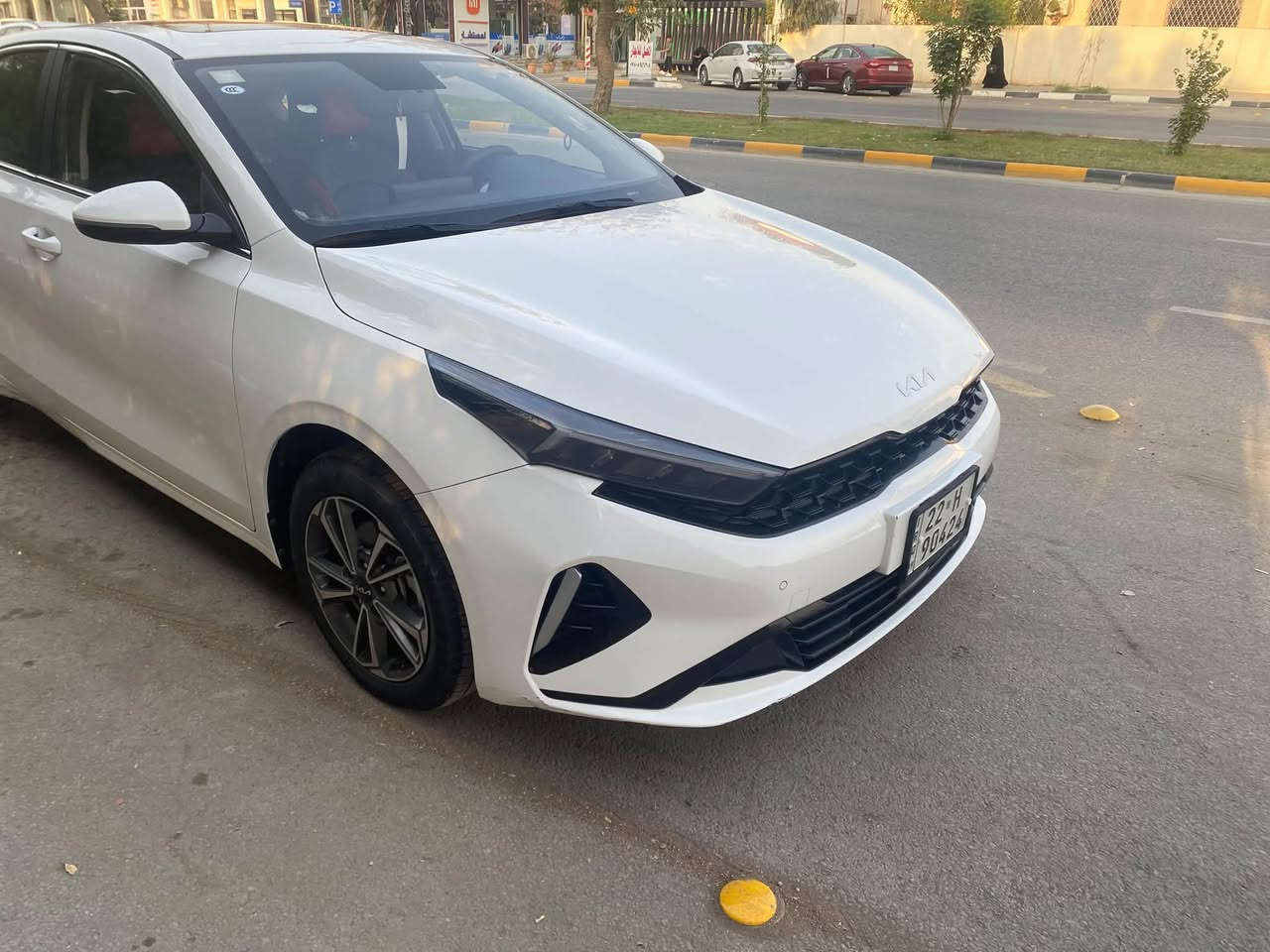 السلام عليكم
كيا k3 موديل 2024 رقم اربيل 
السياره كفاله من الصبغ والبارد عدا طخه بالدوسه بسيطه
المواصفات 
محرك 1500 دبل نوزل / شاشه وكامره وحساسات امامي وخلفي تحكمات ستيرن جهتين / دشبول الكتروني وتبريد الكتروني ايضا 
كشنات جلد اسود واحمر / 4 انظمه للقياده / لايتات زنون اصلي وبك لايت لد / سلايت / صندوق الخلفي ذكي / كامره دوره تجاهين قريب بعيد /مري شفط / حساسات امامي خلفي 
ماشيه 50 الف
السعر135 متوفر وتساب 
***********
مكان السياره بابل
