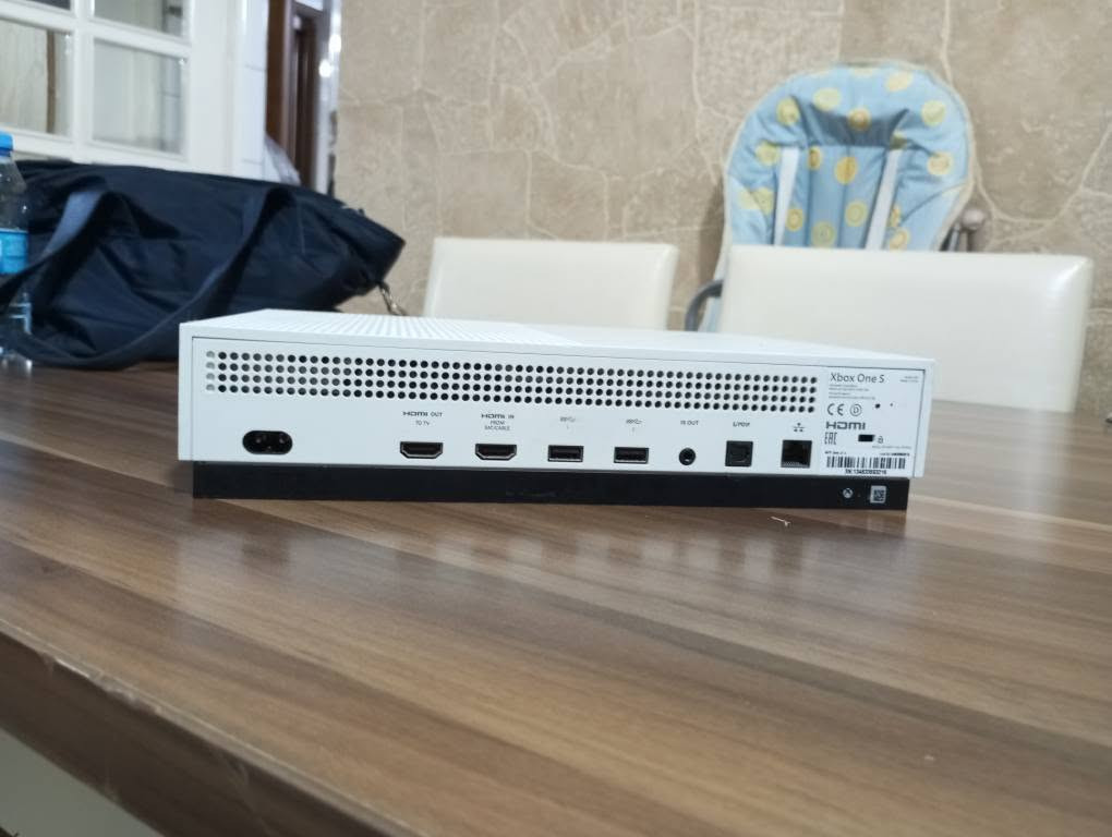 Xbox one s 1000g نەکراوەیە زۆر خاویێنە السليمانية, العراق
