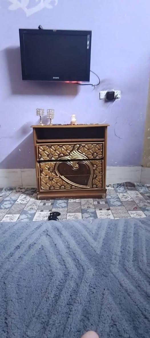 غرفة نوم عراقية للبيع ٦قطع
عوزها بس تصليح سجج مال جرارة
بغداد العبيدي الشهداء الثالثة قرب ابن خلدون 
***********
سعر ٧٥٠ ألف وبيها مجال

