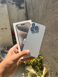 آيفون ١٥ برو ماكس • ٢٥٦ • بطارية ٧٩