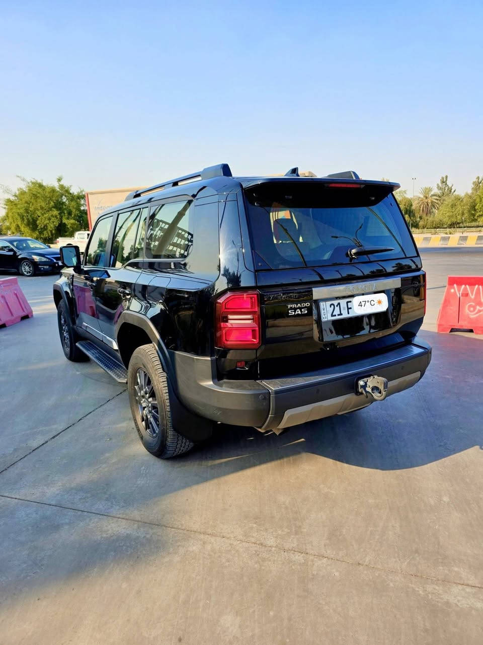 برادو 2024فول مواصفات R3
كامل مواصفات 
ماشيه :36500الف
كفاله عامه بدون اي ملاحظه
رقم شمالي بسمي مكاني بغداد
للأستفسار:***********
