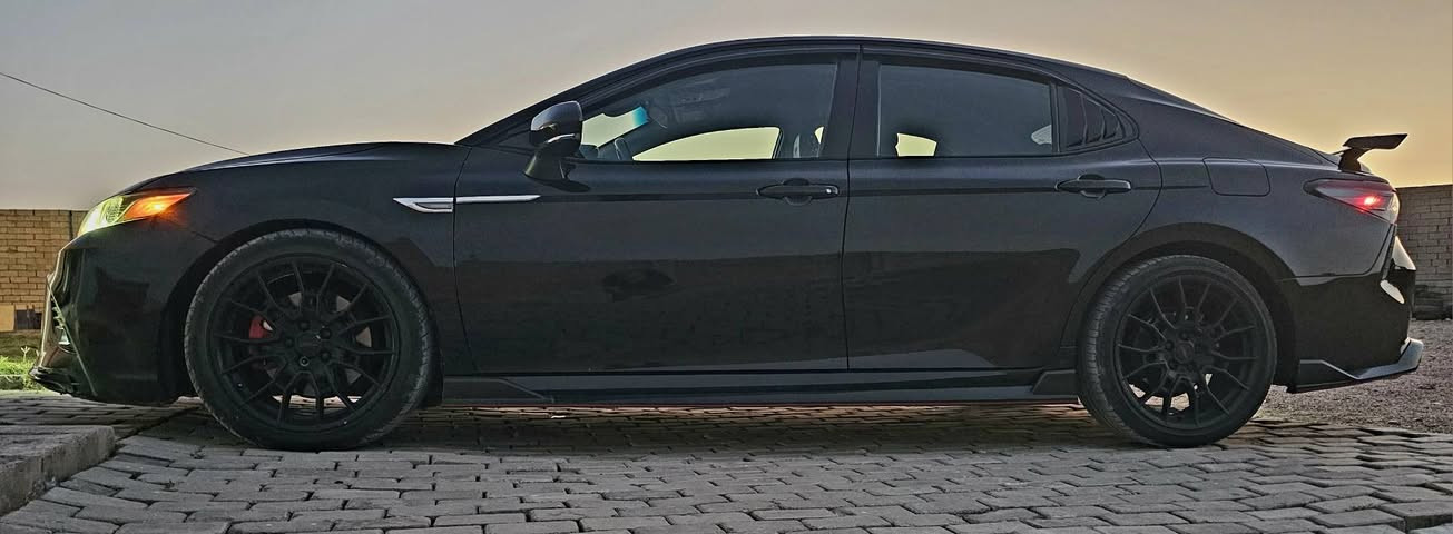 للبيع | تويوتا كامري TRD موديل 2023 (أمريكي)
🔥 اللون: أسود

🇺🇸 وارد أمريكي

المواصفات:

- محرك 6 سلندر (V6) سعة 3.5 لتر بقوة 301 حصان

- ناقل حركة أوتوماتيك 8 سرعات

- فئة TRD الرياضية

- جنوط TRD قياس 19 إنج

-السيارة مختومة TRD بالكامل (الداخل والخارج)

- جناح خلفي رياضي

- ماشية ٣١ الف mil

-نظام تعليق TRD الرياضي

- شاشة تعمل باللمس مع Apple CarPlay وAndroid Auto

- تشغيل بصمة ودخول ذكي

- كاميرا خلفية

- رادار أمامي ومثبت سرعة ذكي

- نظام المحافظة على المسار

- مصابيح LED

- مقاعد رياضية بشعار TRD

-ماشية 31000 مايل

-الضرر مرفق بالصور 

ملاحظة ... السيارة  مرقم بغداد ماشي بمعاملة الترقيم اليشتري   ياخذ سنوية بأسمة مباشر  والسعر( 200 ) وبيها مجال

📞 -- ***********

