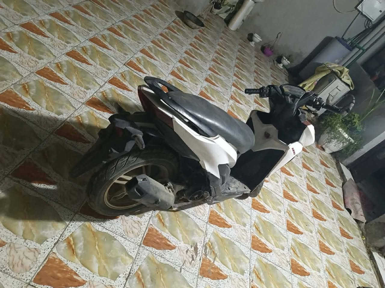 كليك • هندي • ٢٠٢٤