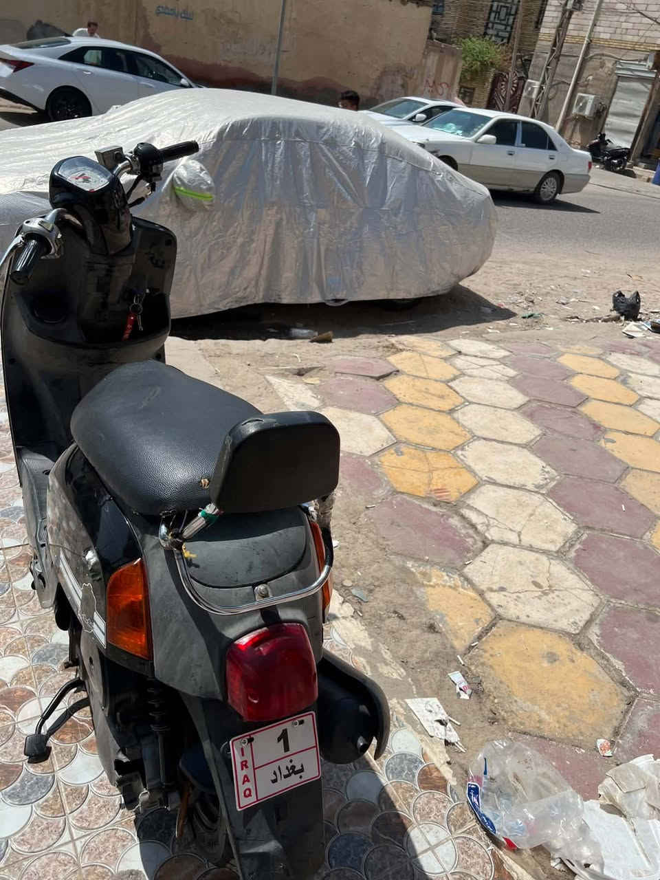 سلام عليكم ماكس بوليس مفتوح ولفات دراجه كامله من كلشي سلف كلوب امامي بك لايت بريكات امامي خلفي دبلات 
قفل ستيرن مكينه نهضه ومشي ونعومه فول السعر 500 مكاني ناصريه مركز ***********
