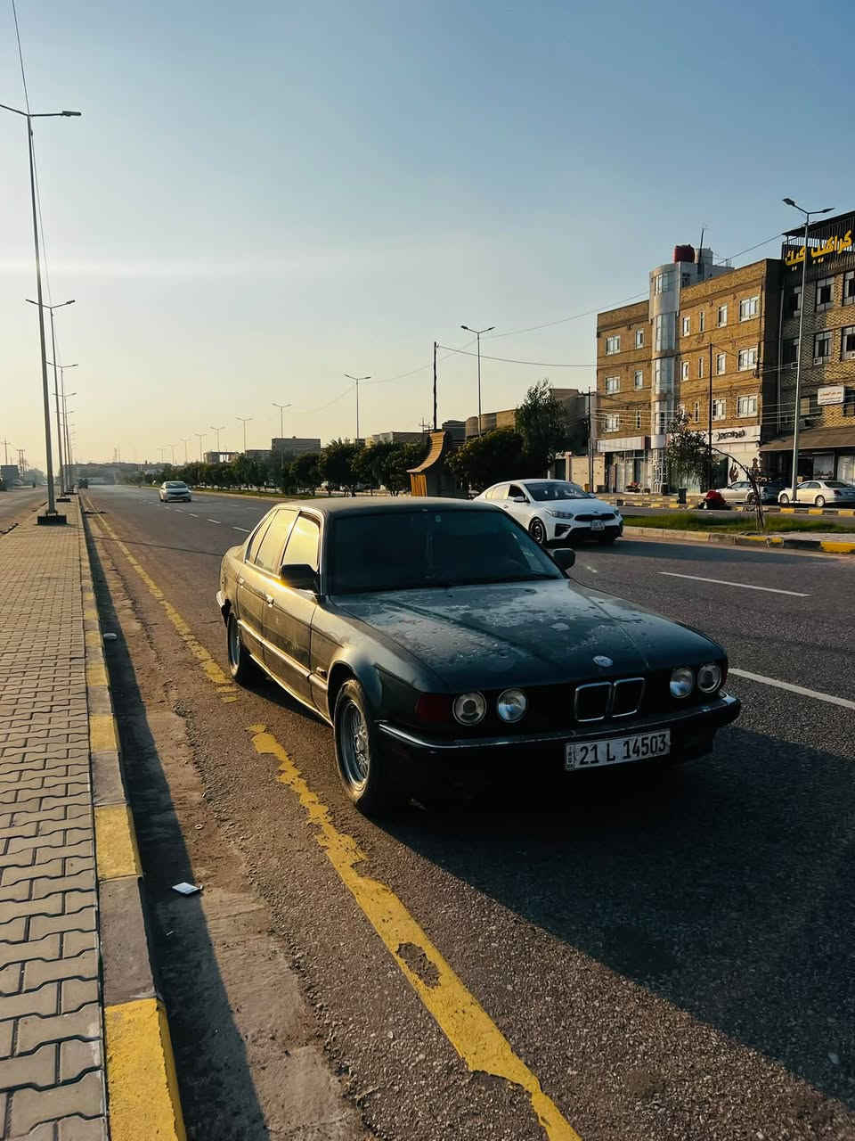سلام عليك
سياره BMW730i موديل 1993اصل بليته وسنويه ومكينه لامحوره ولا ملعوب بيهه محرك V6 3000 بلاد مفتوح  كير ومكينه مكفولات شرط رقم سليمانه سياره يرادله ترتيب ملاحضات بيهه زغيره مكفوله من ضربه وصبغ عضمته تخبل سياره داخل ابيض معروفه مواصفاته ميحتاج اسولف بيهن وارد يابان سياره فول ماعده الفتحه سعر 62ورقه وبيه مجال قليل 
ملاحضه الميعجبه سعر خل يتوكل لحد يضل يطي اسعار من كيفه ميعجبك الله وياك والله يرزق جميع 
متواجد فقط ☎️ اتصال ***********
