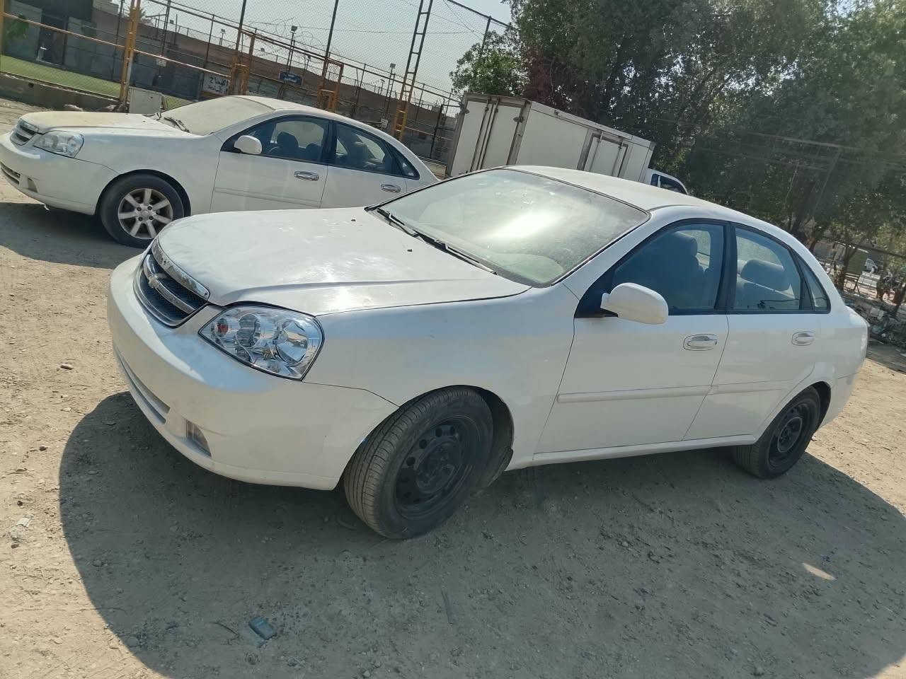السلام عليكم سيارات مزاد وزارة الداخلية جاهزات ترقيم بغداد معفيات من الكمرك عدد تلاثه كل وحده وسعرهه الرقم ***********
